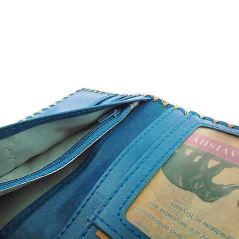 fun Eco-friendly wallets designed by vegan brand LAVISHY, each comes with FREE gift box to make gift giving easier and more fun! 